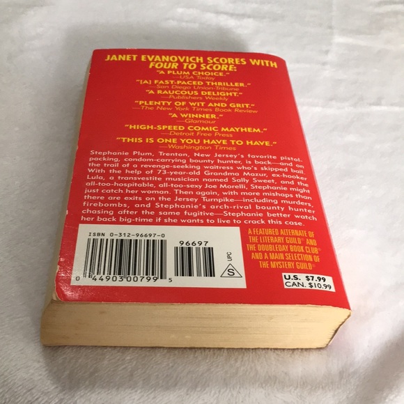 Lot of 3 paperback books. Four to Score, The Dead Room, & The Romanov Prophecy - Picture 3 of 7